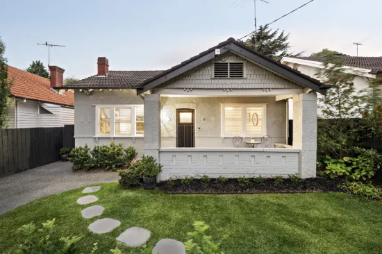 Inspired Style in an Idyllic Location