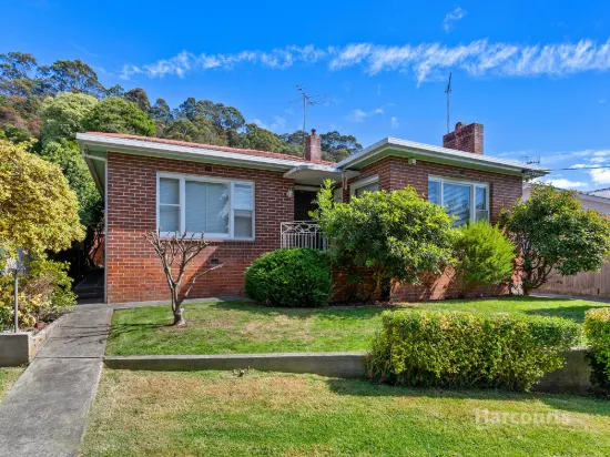 Charming 1950s Beauty with Ocean Views
