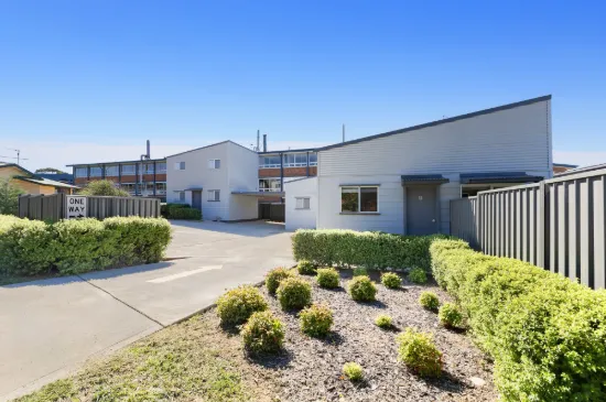 Freehold Residential Complex  13 Units with Strong Returns