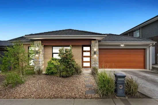*NEW PRICE* Spacious Family Home with Big Backyard and Prime Hartleigh Location