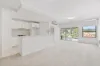 Spacious 3 bedroom apartment with the Gosford CBD at your fingertips.