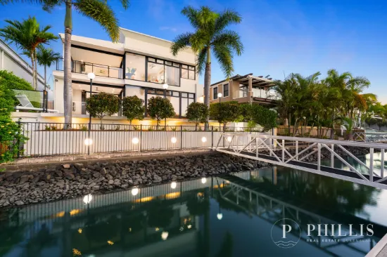 North-Facing, main river Views, 6-car basement garage, renovated