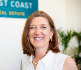 Cathy Hayes - Real Estate Agent