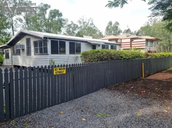 SPACIOUS WELL APPOINTED HOME