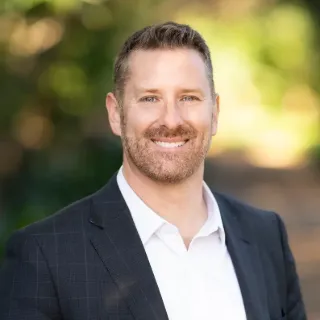 Nathan Leuzzi - Real Estate Agent