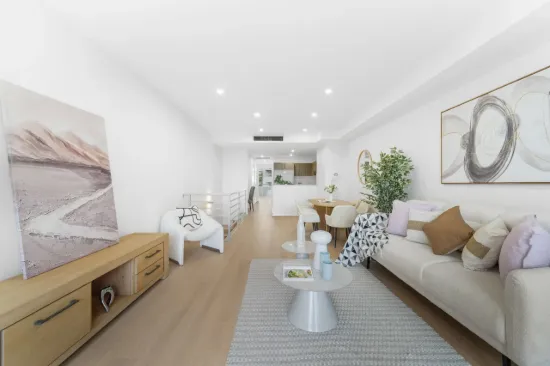 North-South Facing 2-Bed Apartment Close to Everything