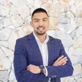 Silde Canda - Real Estate Agent From - Harcourts Property Centre Birkdale