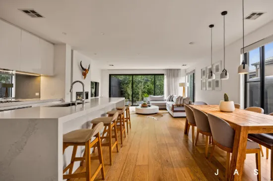 Substance, Sophistication & Space To Spare