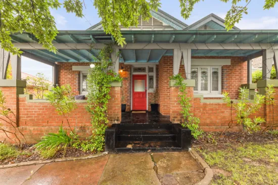 A Cherished Classic on Yass' Most Sought-After Street