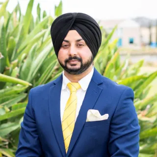 Kunal Singh - Real Estate Agent
