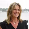 Julie Robinson - Real Estate Agent - Ray White Toronto & North Lake Macquarie - EDGEWORTH