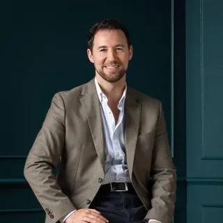 Alex Broque - Real Estate Agent