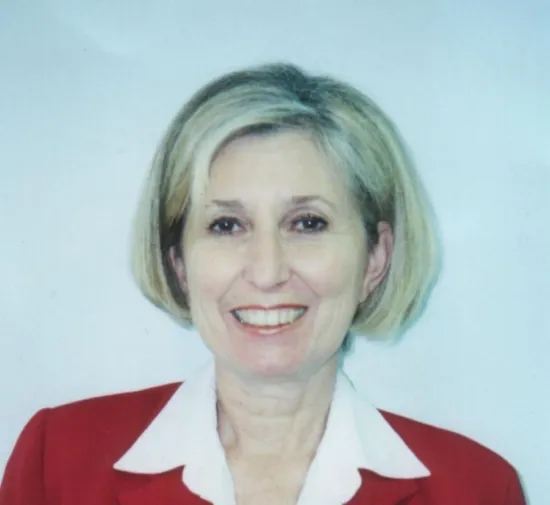 Caroline Flynn - Real Estate Agent at First National Real Estate - Bondi Junction