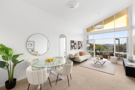 Sweeping Views & Northern Sun Opposite Primrose Park 