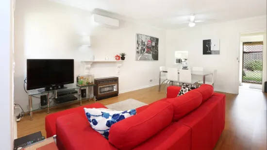 Spacious, Stylish Homette - More Like a Small Home!