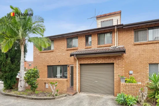2-Bedroom with Spacious Entertaining Area