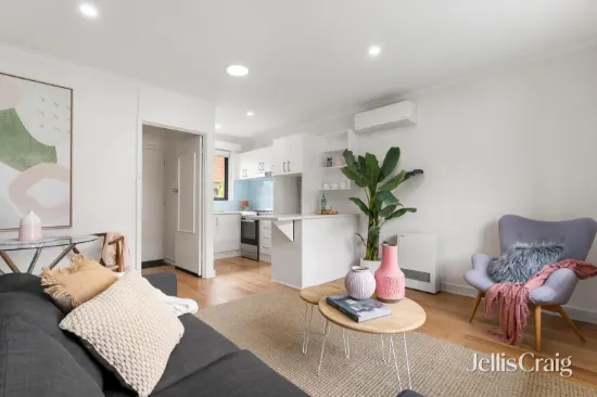 Enviable Essendon location, easy contemporary living