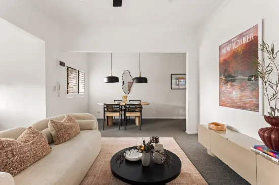 Top floor apartment with city views in vibrant inner-east setting