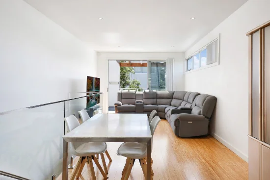 9/483 Crown St, West Wollongong, NSW, 2500 - For Sale
