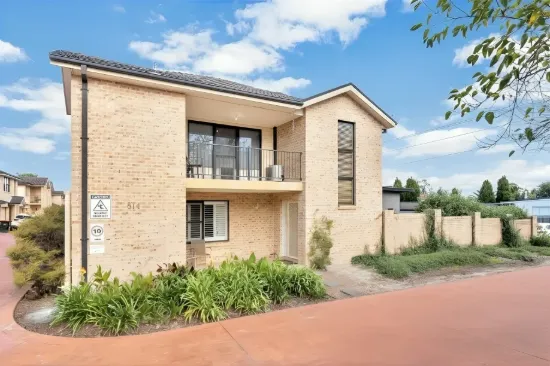 Room to move - 4 bedrooms and large yard
