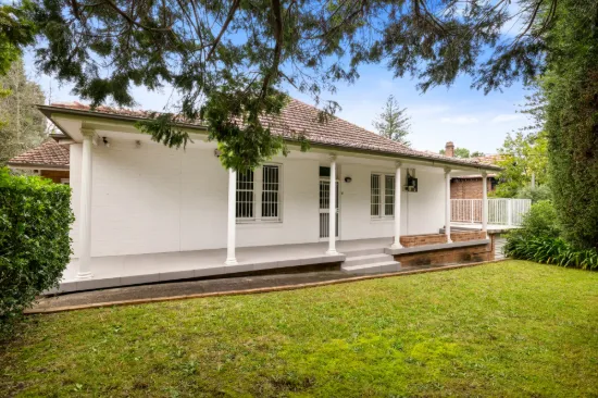 Renovated Full Brick Home, Walk to Rail
