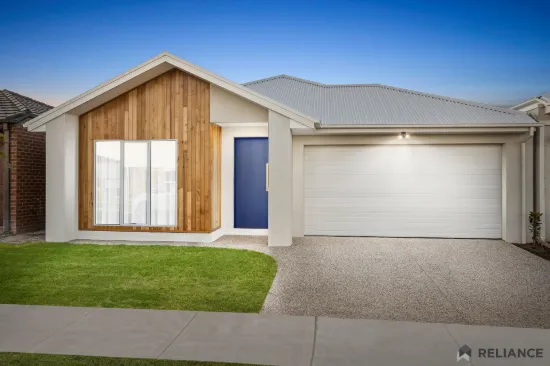 Parkside Living in the Heart of Everly Estate
