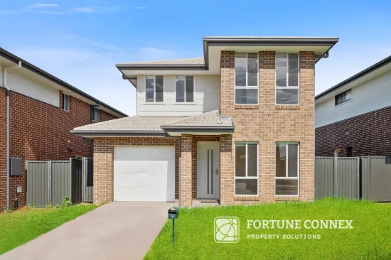 Rare Large Backyard with Modern Family Living in a Prime Location
