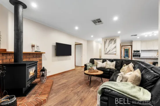 Big Block Living in a Quiet Court Setting 