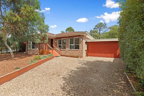 4 Bedroom Family Home in Langwarrin Park Estate