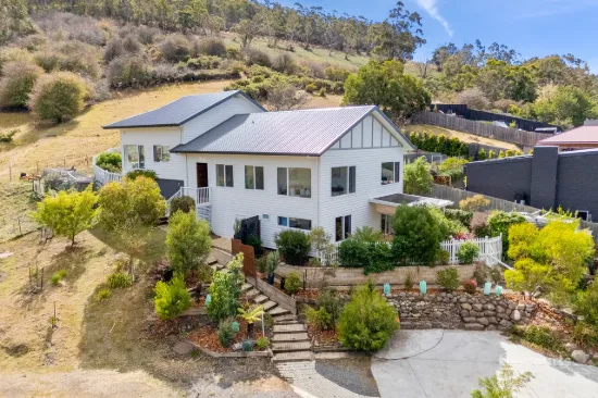 Elevated Architectural Living with Mountain Views & Self-Contained Accommodation