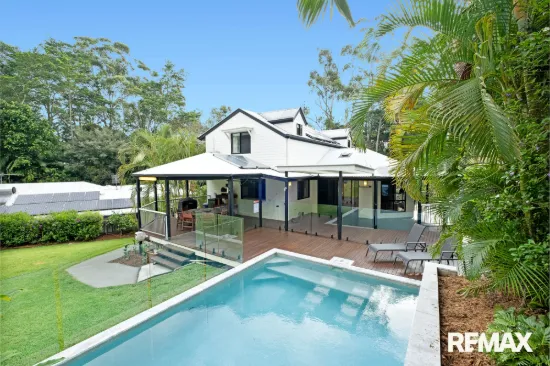 Private Hinterland Living with Entertainer's Soul