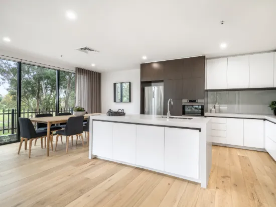 Vista Apartments
