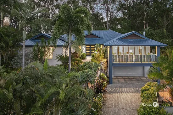 TURN-KEY SIX BEDROOM FAMILY HOME IN PEACEFUL CUL-DE-SAC