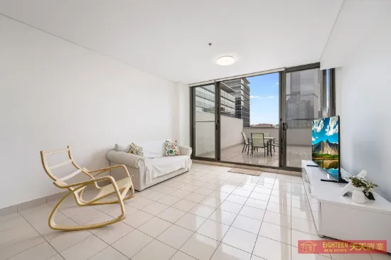 Immaculate Two Bedroom Apartment  ( 153sqm. Approx. ) In Prime Location
