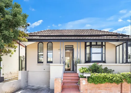 Bayside Living with Future Potential in Prime Lifestyle Location Near Bay Run & Light Rail