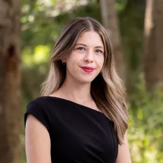 Jennifer Pogmore - Real Estate Agent