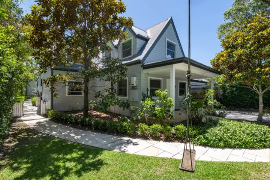 Private Family Oasis, Pool, Separate Studio, Steps to the Village