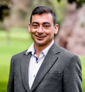 Chander Bhatia - Real Estate Agent