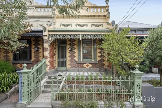 Ease meets elegance between Sydney & Lygon