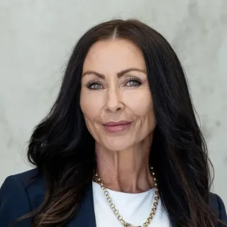 Deb Clarke - Real Estate Agent