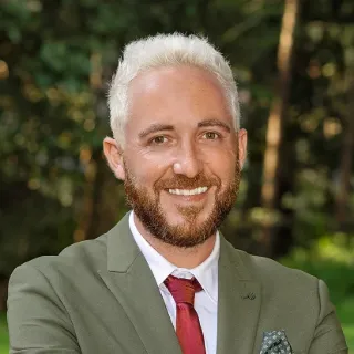 Wayde Hildrew - Real Estate Agent