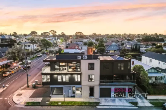 Elevated Living with Internal Lift & Skyline Rooftop Terrace