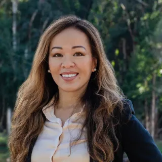 Tina Ho - Real Estate Agent