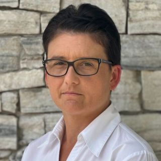 Letitia Burns - Real Estate Agent