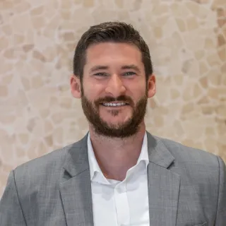 Robert Devine - Real Estate Agent