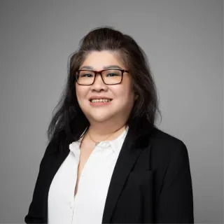 Virlia Sandra - Real Estate Agent