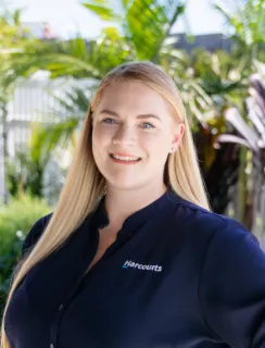 Ashley Burtenshaw - Real Estate Agent