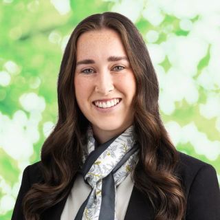 Olivia Henry - Real Estate Agent