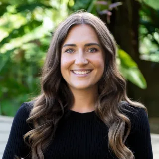 Carly Nazer - Real Estate Agent