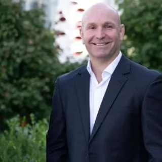 Andrew Valciukas - Real Estate Agent